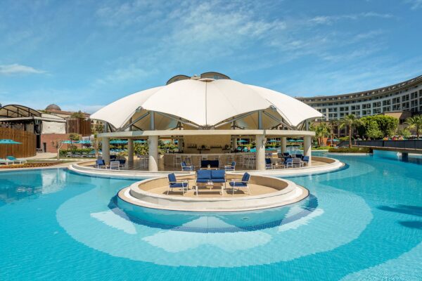 Kaya Palazzo Poolbar