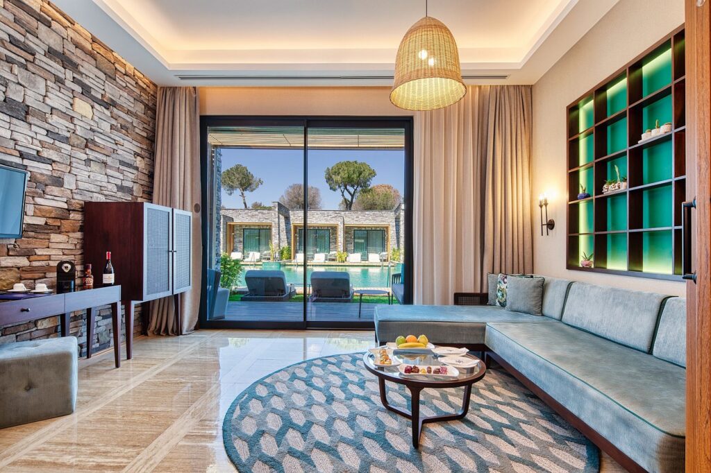 Kaya Palazzo *****