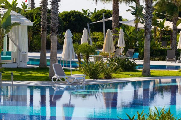 Sueno Deluxe Pool
