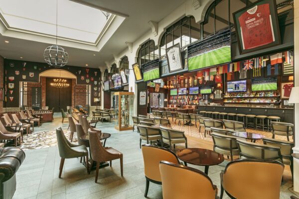 Titanic Deluxe Golf Belek Irish Pub