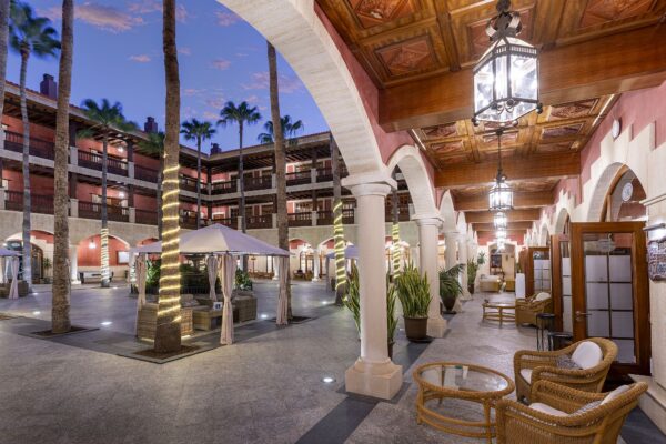 Elba Golf Palace Patio