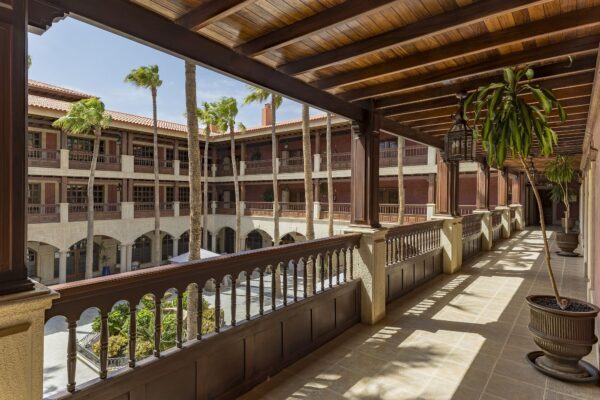 Elba Golf Palace Patio