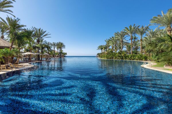Lopesan Costa Meloneras Lago Pool Aussicht